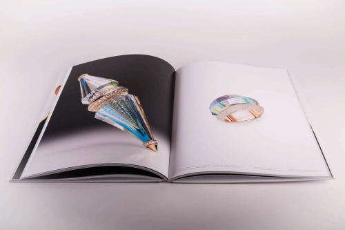 2021-05-2497-01-BOUCHERON-livre-cartone-1
